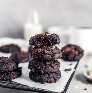 Black Bean Chocolate Cookies, flourless and vegan, Maja Brekalo