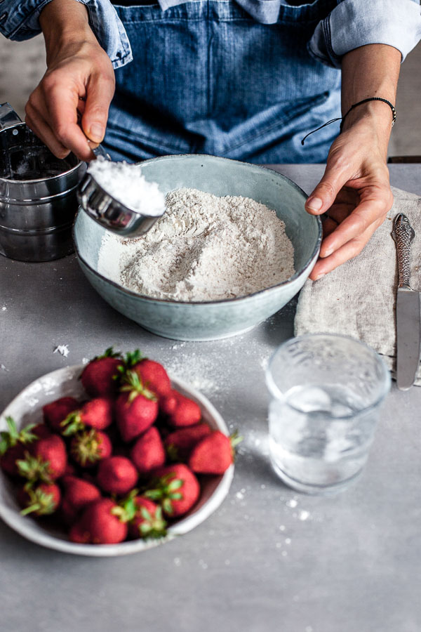 Making of strawberry galette - adding coconut oil to flour, Maja brekalo
